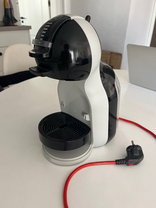 Cafetera Nescafé Dolce Gusto DeLonghi