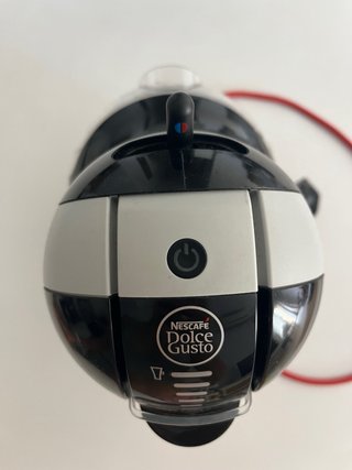 Cafetera Nescafé Dolce Gusto DeLonghi