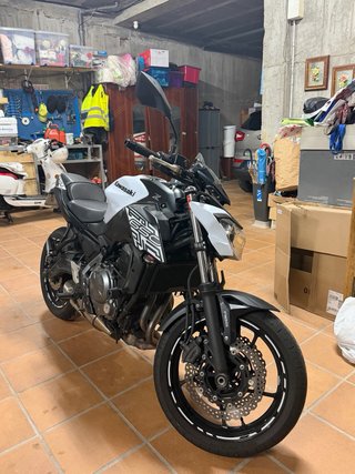 Kawasaki Z650 - Julio 2019
