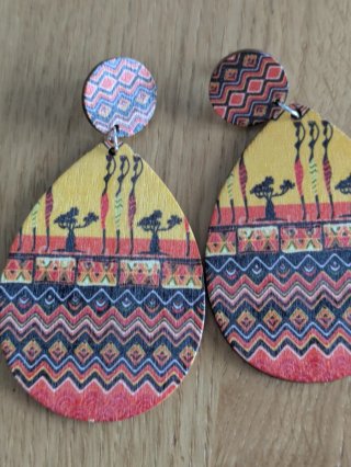 Pendientes colgantes de madera étnicos