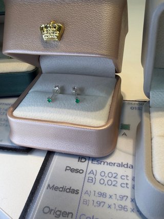 Pendientes Esmeralda Natural Oro 0.05 ct
