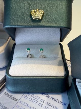 Pendientes Esmeralda Natural Oro 0.05 ct