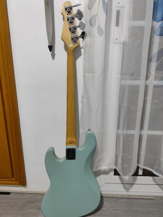 Bajo Eléctrico Peavey Color Menta