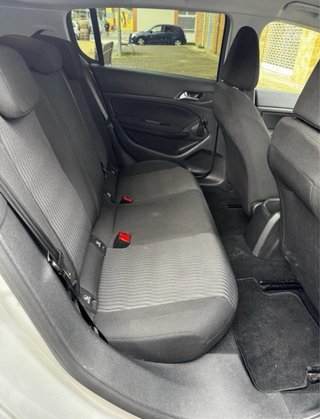 Peugeot 308 2015