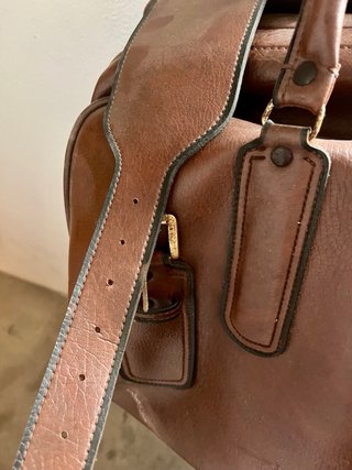 Maletín médico antiguo de cuero marrón