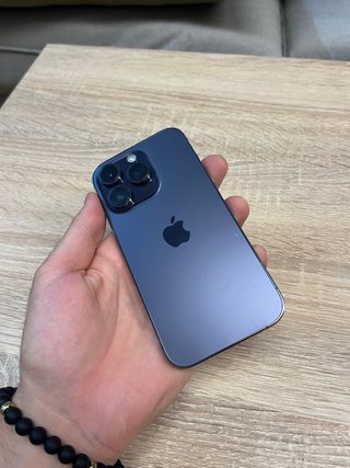 iPhone 14 Pro 256GB 100% Batería + 5 fundas