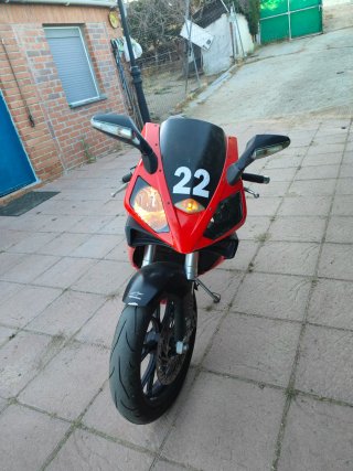 Derbi GPR 125 2T Roja y Negra