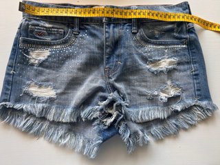Shorts vaqueros Hollister rotos con pedrería