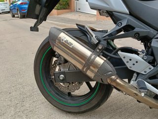 Kawasaki Z750 2010 Naked Blanca y Negra