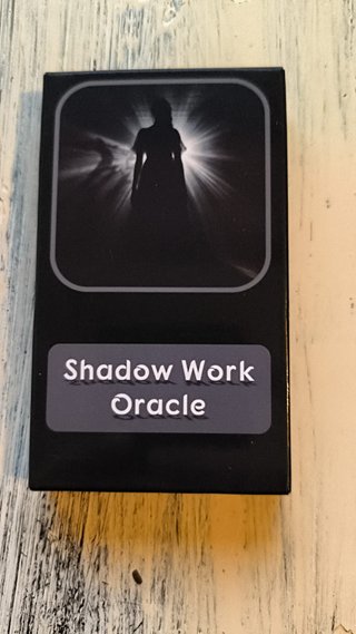 2 Oráculos de cartas: Manifestation + Shadow Work
