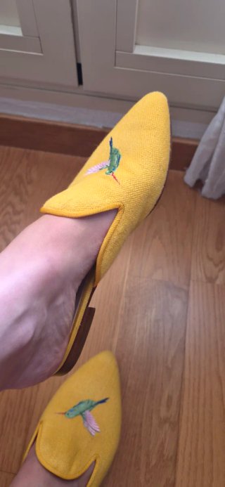 Mocasines Calitas Amarillos con Colibrí
