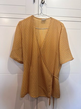 Blusa cruzada amarilla estampada T42/44