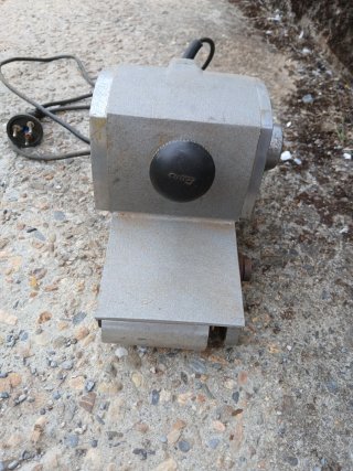 Lijadora de banda Legna para madera.