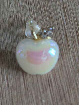 Pendientes Manzana Dorados y Blancos
