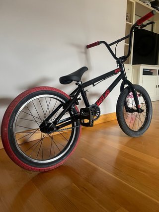 Bicicleta BMX REVO 18