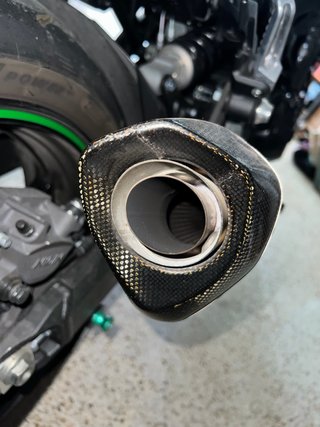 Akrapovic Z900 (2020-2024) Carbono