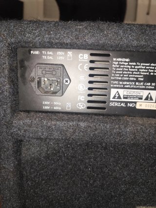 Amplificador Bajo Warwick Blue Cab 30W