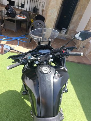 Yamaha MT-07 Tracer Negra