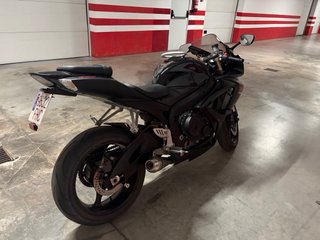 Suzuki GSX-R 600 Negra