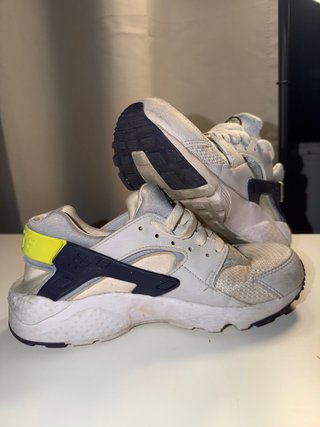 Nike Hurache Gris y Blanco