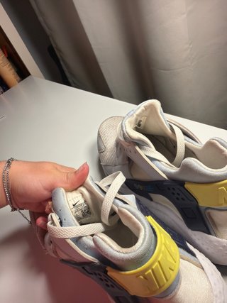 Nike Hurache Gris y Blanco
