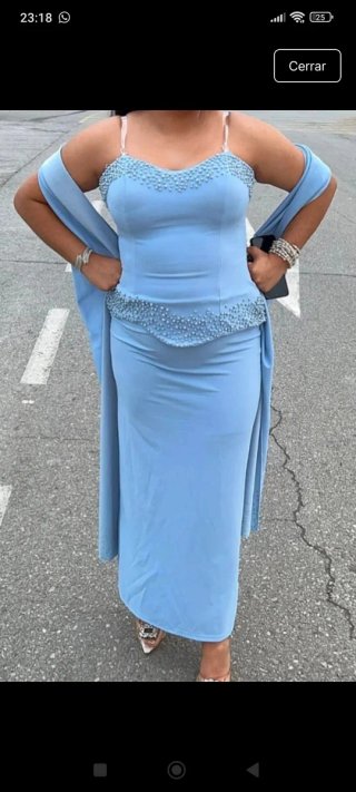 Vestido de fiesta azul cielo
