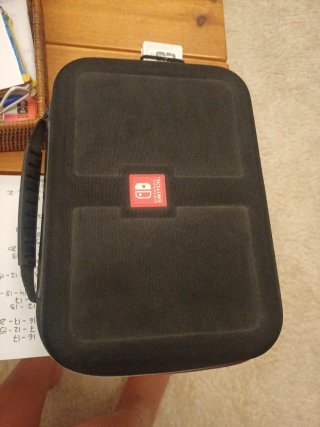 Giochi Nintendo Switch e accessori
