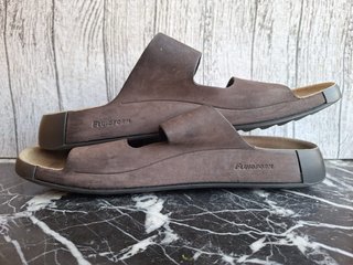 Sandalias Ecco Cozmo M Marrón