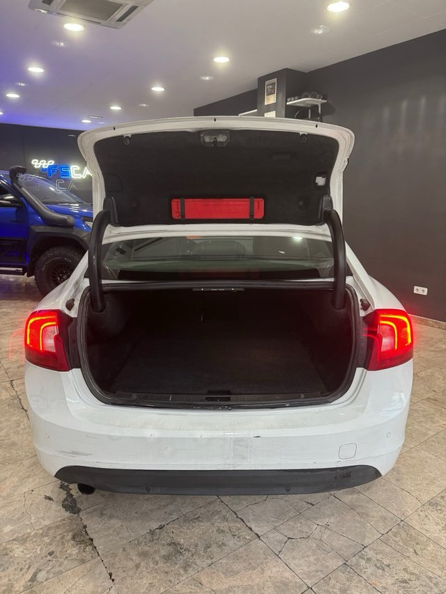 VOLVO S60 D2 🟢 2.0D 120cv NACIONAL