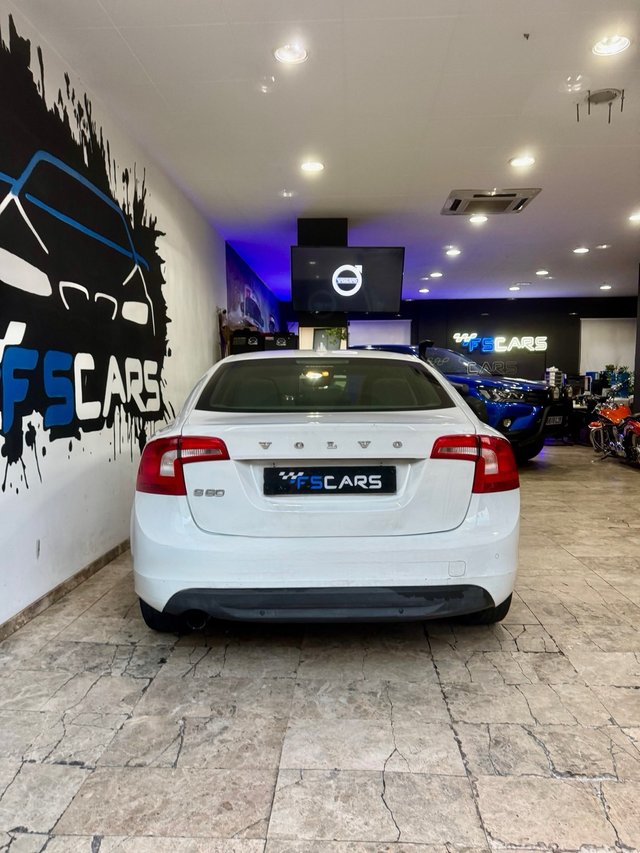VOLVO S60 D2 🟢 2.0D 120cv NACIONAL