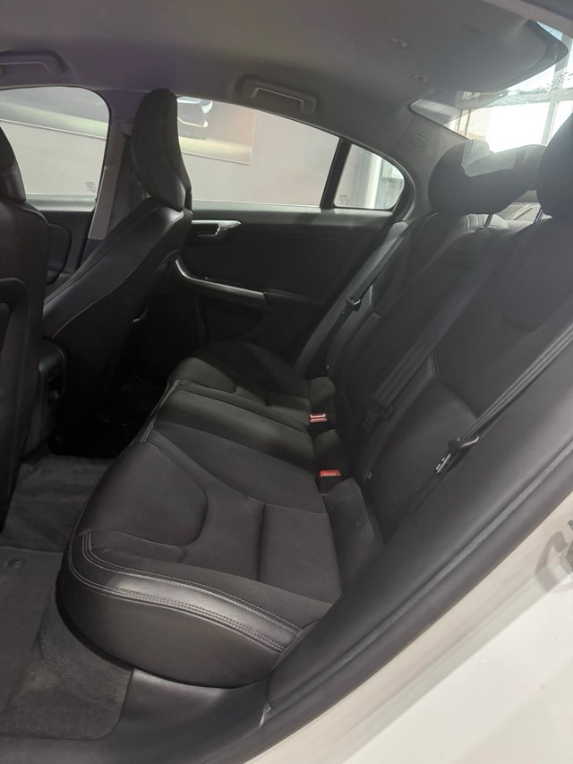 VOLVO S60 D2 🟢 2.0D 120cv NACIONAL
