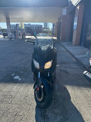 Yamaha Xmax 125 Negra