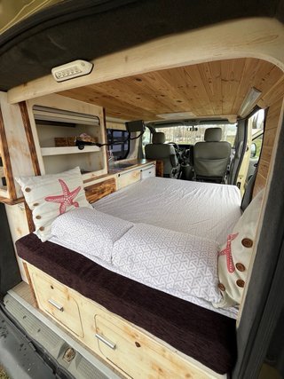 ALQUILER FURGO CAMPER VAN