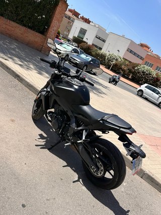 Yamaha MT-09 Negra