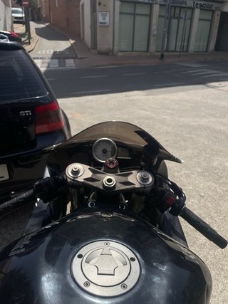 Kawasaki Ninja ZX6R Negra