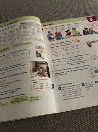 Klasse! A1. Kursbuch mit Audios und Videos onli...