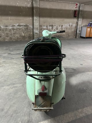 Vespa 150L Llanta 8”