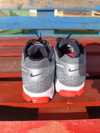 Nike Vomero 5 T49