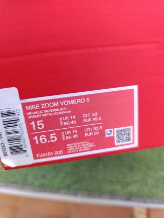 Nike Vomero 5 T49