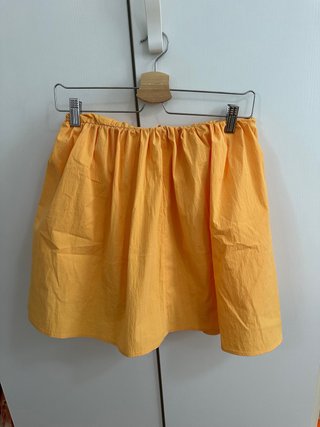 Falda Zara naranja y amarilla