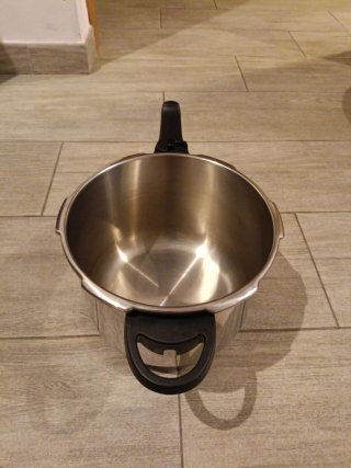 Olla a presión Magefesa