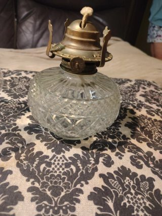 Lámpara de aceite de cristal antigua