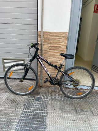 GT Avalanche 3.0 Bicicleta Montaña