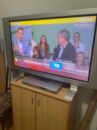 Televisor Firstline 42 pulgadas