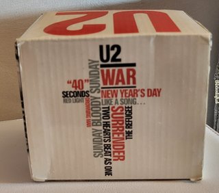 Tazza U2 WAR con scatola