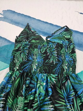 Vestido estampado tropical
