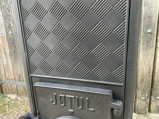 Estufa de leña JOTUL 606