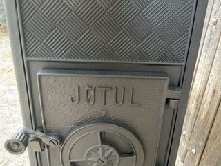 Estufa de leña JOTUL 606