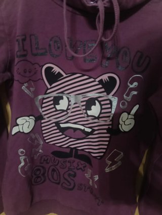 Sudadera Morada con Dibujo Divertido
