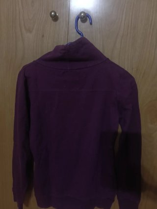 Sudadera Morada con Dibujo Divertido